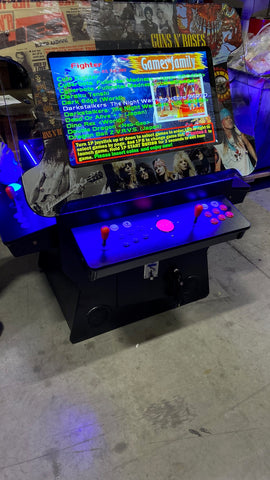 Arcade machine with game selection screen
